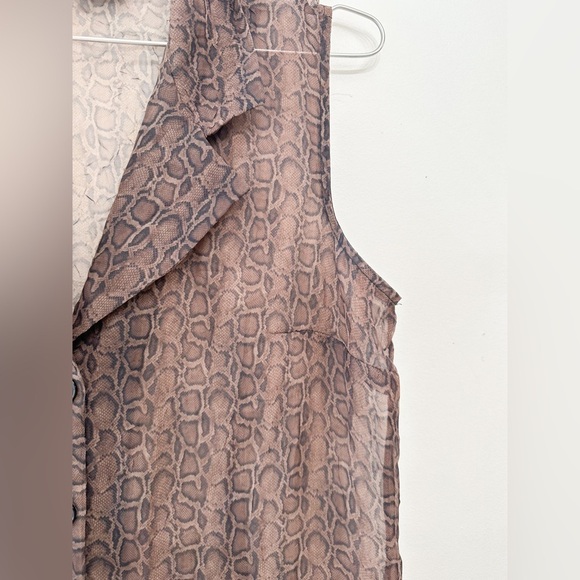 Jessica - Vintage Snake print, Sheer button down Long Sleeveless Top/Vest -Large - Picture 7 of 7